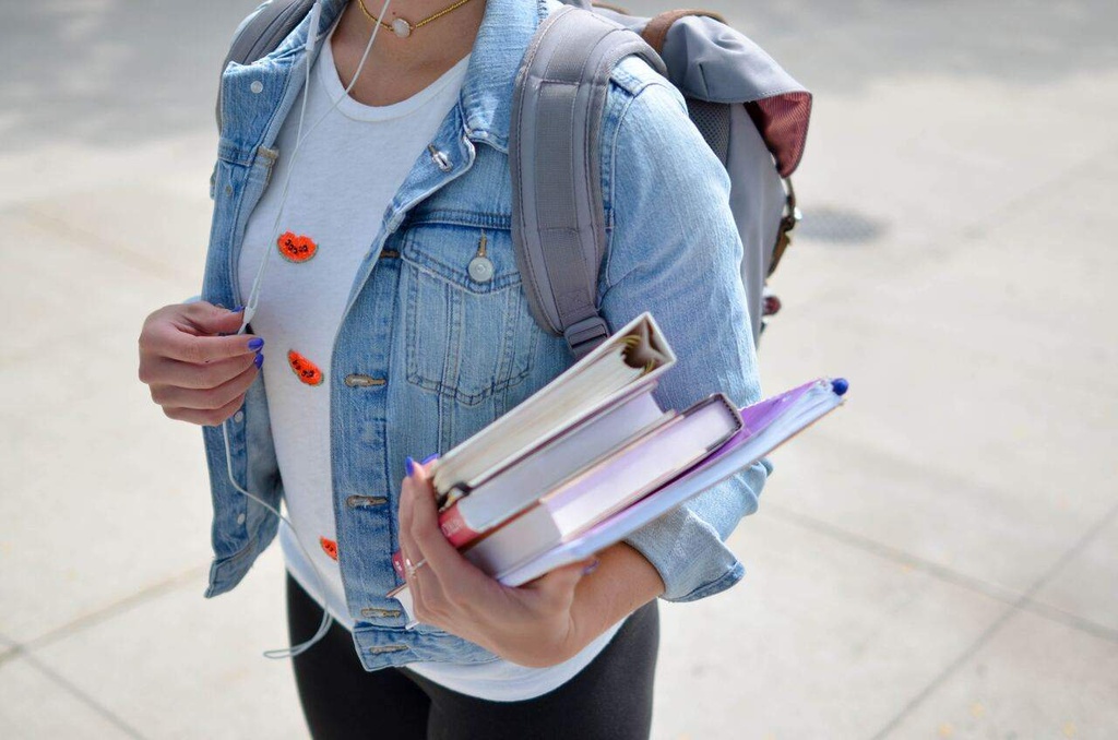 2025-10-09-14-18-14-RCSsuqXL.jpg